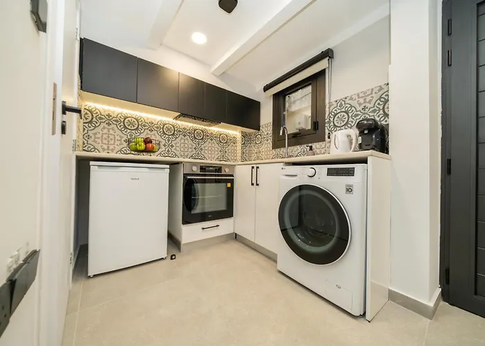 New Luxury In The Historic Center Limassol