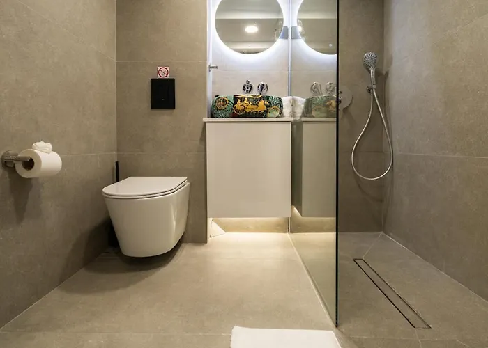 New Luxury In The Historic Center * Limisso