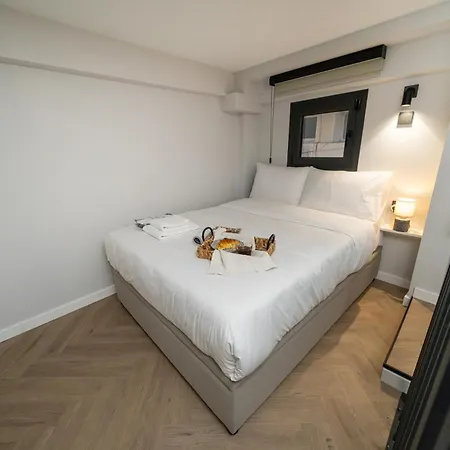 דירה New Luxury In The Historic Center לימסול